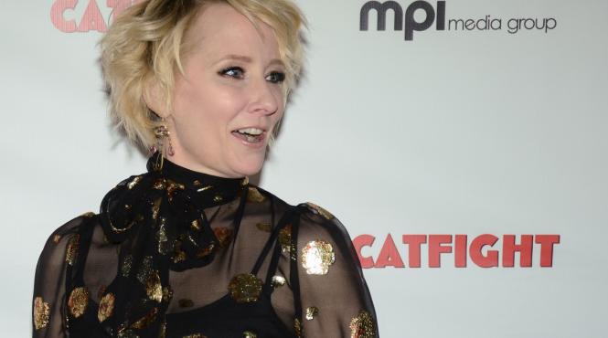 actrita anne heche in coma dupa un accident familia nu este de asteptat sa supravietuiasca