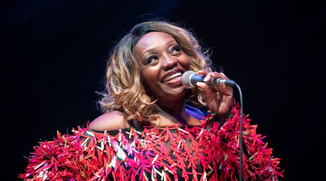 peste 15 000 de oameni au participat la editia aniversara brasov jazz blues festival