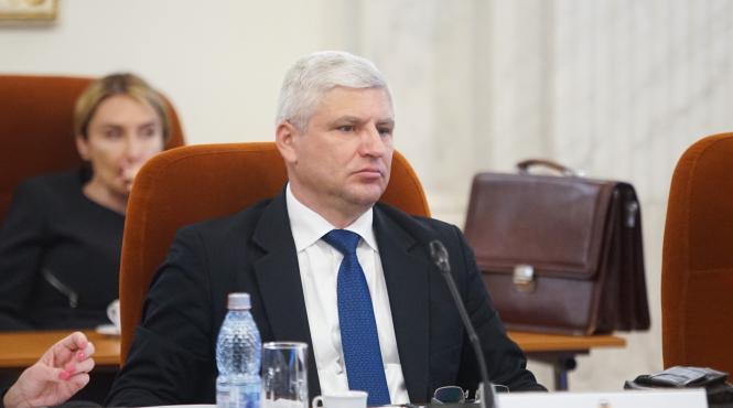 combinata de la braila in guvernul romaniei pleaca sefu vine inlocuitorul iar in locul sau vine adjunctul politic