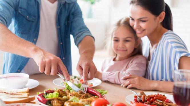3 retete delicioase pe care le poti prepara la un slow cooker