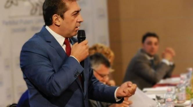 partidul umanist social liberal considera pensiile speciale o sfidare la adresa romanilor si de aceea ele trebuie sa dispara