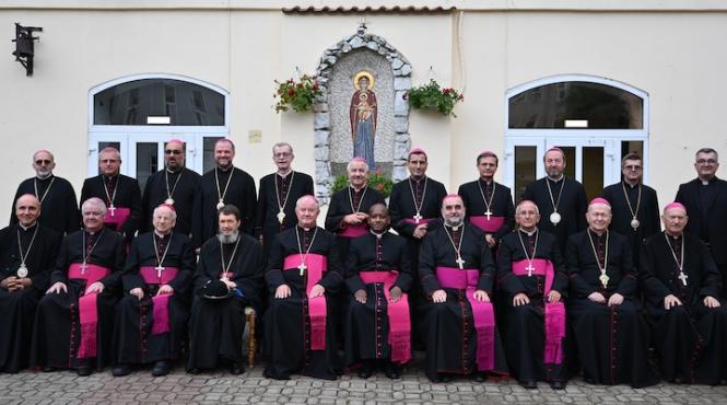 episcopii catolici din romania in comuniune in spiritul sinodalitatii