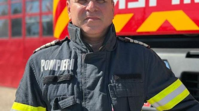 un paramedic aflat in timpul liber a salvat o fetita de nici doi ani