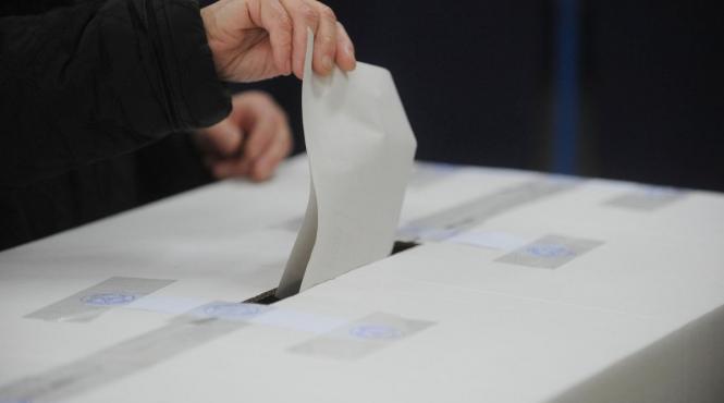 sondaj merge prost dar va votam