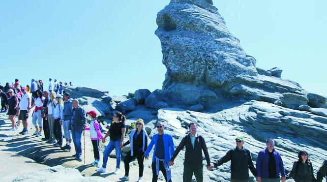 dupa ani de procese sfinxul si babele din bucegi castigate definitiv de judetul dambovita