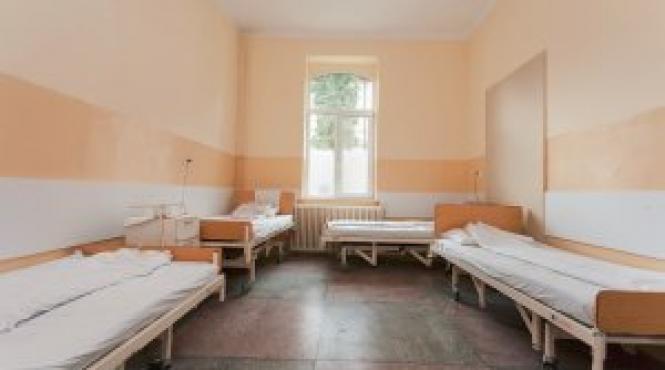 un pacient al spitalului de psihiatrie din cluj a cazut in gol