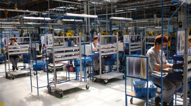 de la palatul victoria economia se vede bine dar recesiunea tehnica forteaza usa