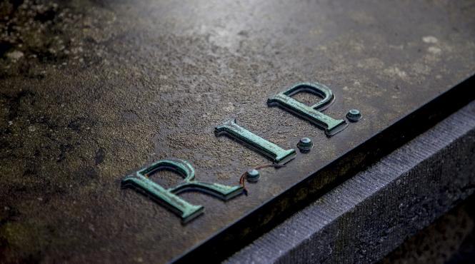 a murit o legenda a muzicii country