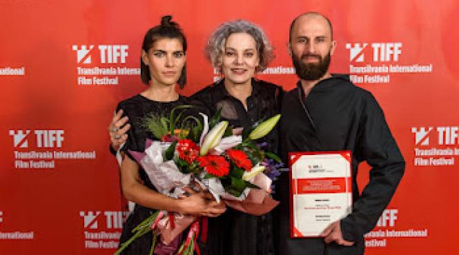 caravana capra cu trei iezi pleaca prin tara maia morgenstern si marius bodochi se intalnesc cu spectatorii in toata romania