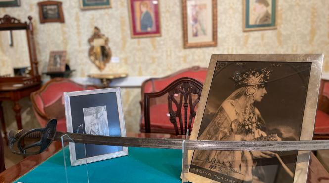 icoana reginei maria intr o licitatie jubiliara dedicata centenarului incoronarii