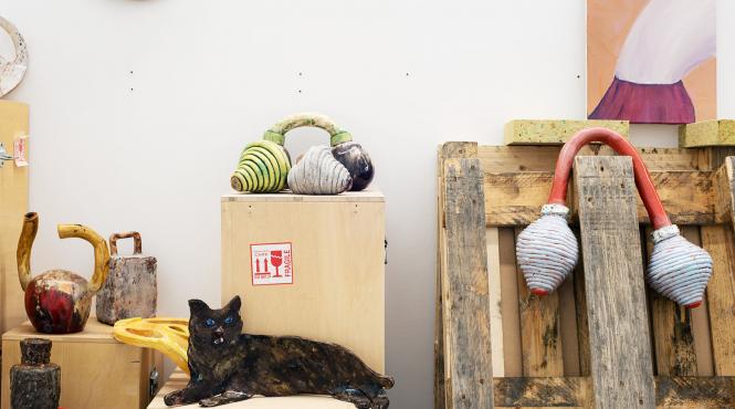 arta si artistii le dau intalnire clujenilor la centrul de interes expozitii noi si artist talk la inaugurarea sezonului expozitional de toamna 2022