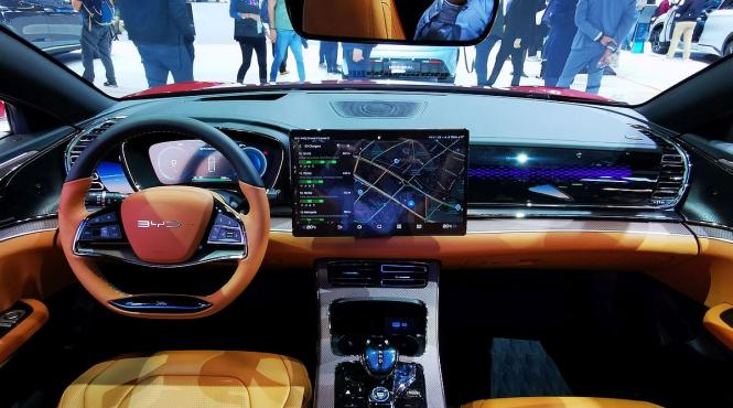 renault si chinezii vedetele de la paris