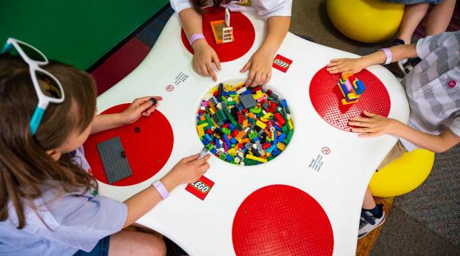 vacanta in compania artei art safari ofera ateliere gratuite pentru copii in perioada 27 29 octombrie