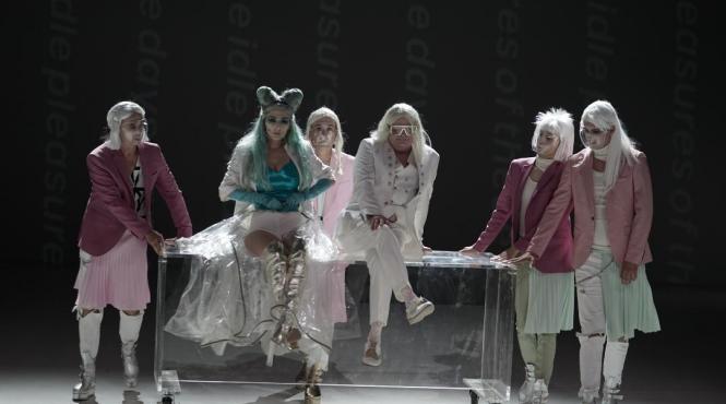 sorin leoveanu este richard al iii lea in spectacolul regizat de laszlo bocsardi la nationalul craiovean