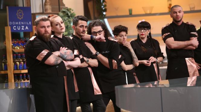chefi la cutite din nou lider de audienta sorin ilies cutitul de aur din echipa lui sorin bontea a parasit competitia in seara aceasta catalin scarlatescu deschide bomba premiul surpriza al jocurilor din culise