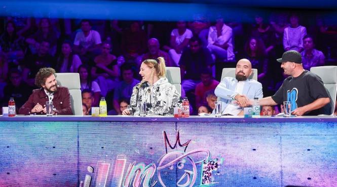 teo se alatura juriului iumor si face o alianta cu cheloo nu stiam ca ma arunci direct in lectia de filozofie