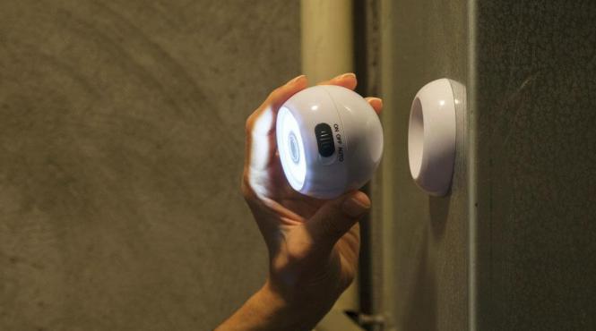 efectele scumpirilor la electricitate pacientii primiti la lumina lanternei de catre medicii de familie din gorj