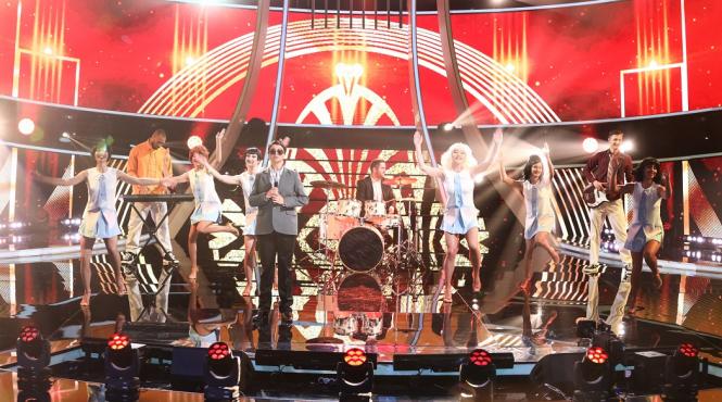 sotii natanticu bifeaza inca o premiera la te cunosc de undeva trebuia sa intram cu ceva in istoria emisiunii