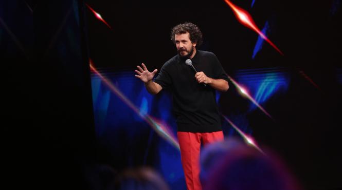 costel deschide cea mai noua editie stand up revolution