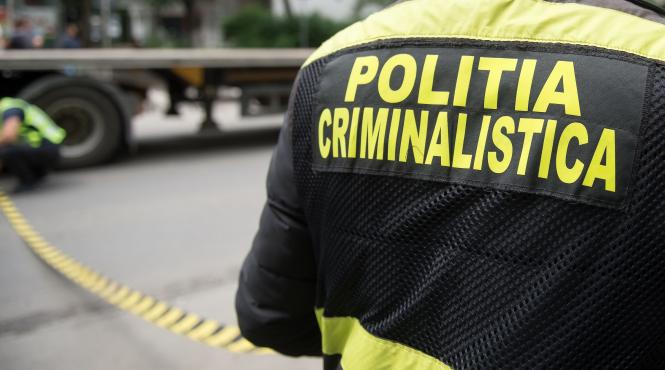 tragedie la ploiesi un tanar a cazut de la etajul 10 parintii au intrat in soc si au fost transportati la spital