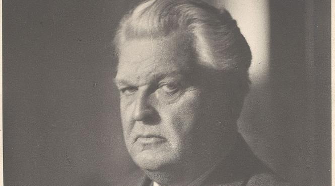 conu mihail cameleonul care a trait ca un pasa din propriul scris