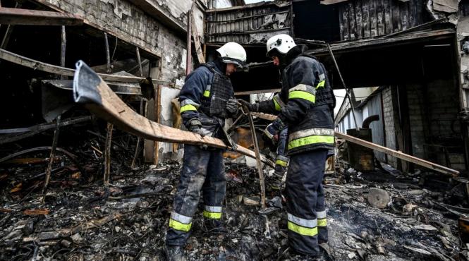 razboi in ucraina ziua 258 un bloc din orasul liman lovit de fortele ruse