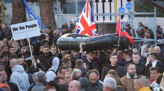 protest antiguvernamental in tirana participantii s au batut cu politistii