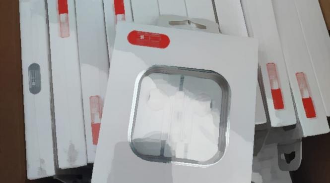 huse incarcatoare si casti contrafacute in valoare de 2 2 milioane de lei depistate in portul constanta sud agigea