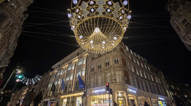 londra decoratiuni sarbatori lumina culoare