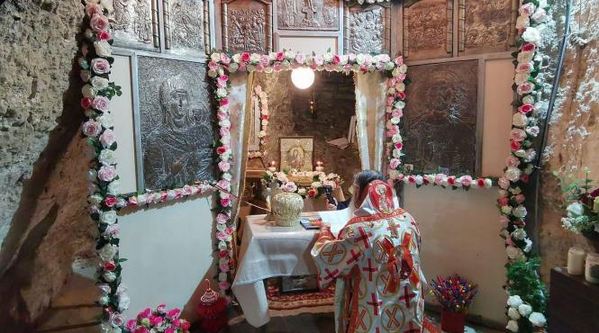 sfantul andrei sarbatoare romani ocrotitor slujba vecernie manastire