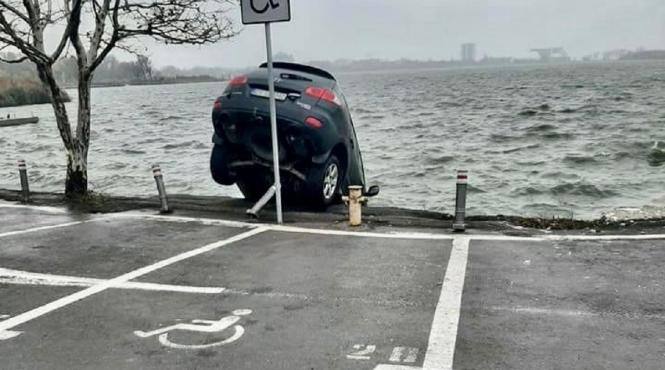 masina la lacul tabacarie constanta