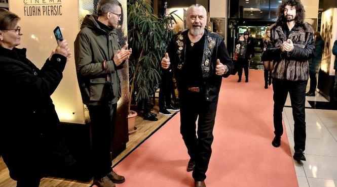 phoenix turneu orase succes povestea