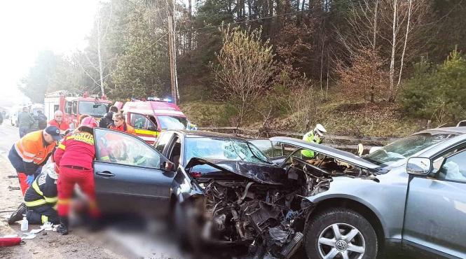 accident alba ciocnire frontala masini persoane ranite