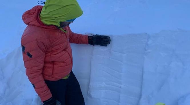 alerta muntii fagaras iubitori de drumetii echipament iarna