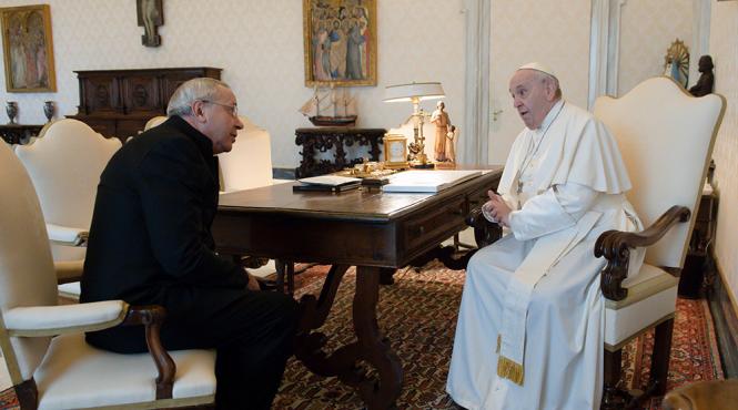 preot sex trei calugarite vatican