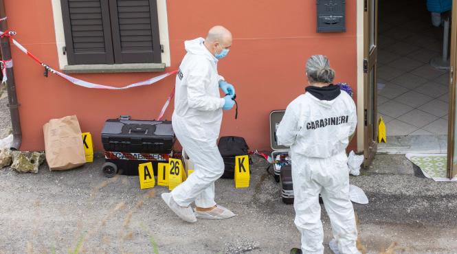 descoperire socanta femeie moarta congelator