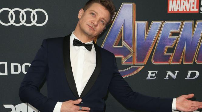 jeremy renner terapia intensiva 2 operatii curata zapada hawkeye