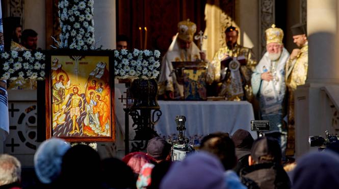 boboteaza 2023 agheasma mare patriarhul daniel