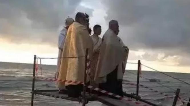 cruce boboteaza torvaianica roma italia preot