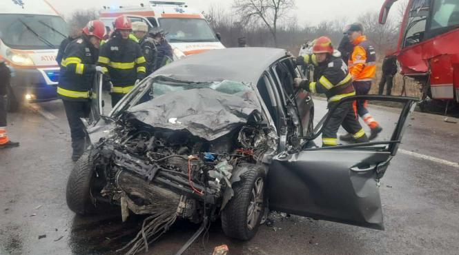 accident autocar dn 2 isu ialomita