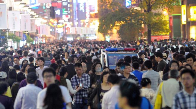 populatie china scade india creste