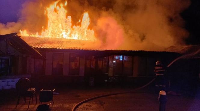 incendiu restaurant feldioara