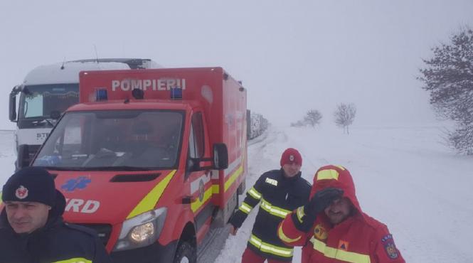 femei gravide trafic buzau salvate pompieri