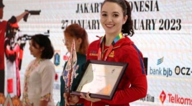 laura ilie medalie bronz cupa mondiala