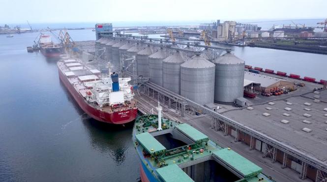 port constanta performanta istorica trafic marfuri