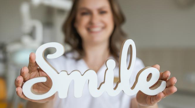 iti doresti un zambet care sa nu treaca neobservat niciodata nu a fost mai simplu ca acum