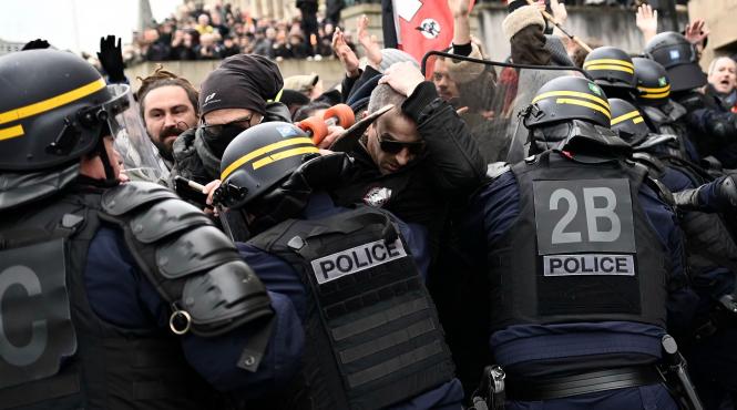 protest franta reforma pensiilor