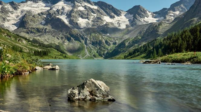 15 milioane oameni risc revarsare catastrofala lacuri glaciare