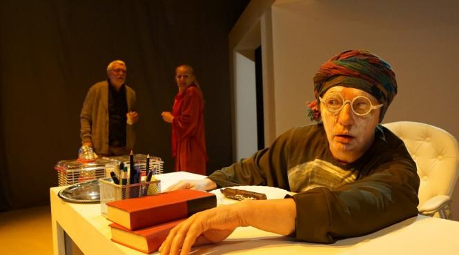 testoasa darwin premiera tara teatrul national iasi