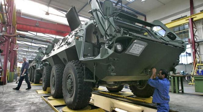oshkosh defense competitii furnizare vehicule armata